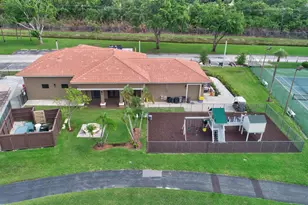 8385 Trent Ct, Boca Raton, FL 33433 - Photo 45
