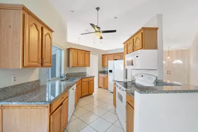 7484 NW 21st Street, Margate, FL 33063 - Photo 5