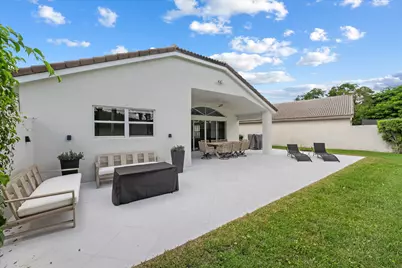 4033 Bluff Harbor Way, Wellington, FL 33449 - Photo 15