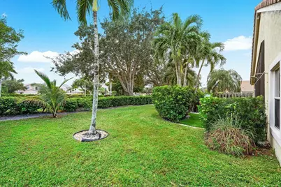 1643 Oak Berry Circle, Wellington, FL 33414 - Photo 25