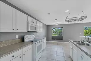 5598 43rd Ct, Vero Beach, FL 32967 - Photo 9