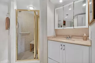 1900 Consulate Pl, West Palm Beach, FL 33401 - Photo 29