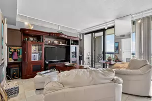 1900 Consulate Pl, West Palm Beach, FL 33401 - Photo 11