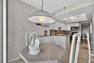 1900 Consulate Pl, West Palm Beach, FL 33401 - Photo 23