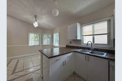 1038 W Jasmine Lane, North Lauderdale, FL 33068 - Photo 23