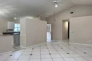 1038 W Jasmine Ln, North Lauderdale, FL 33068 - Photo 9