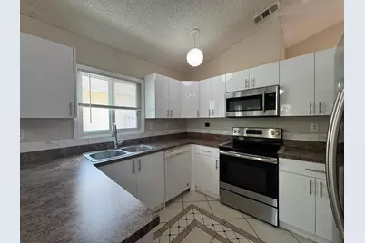 1038 W Jasmine Lane, North Lauderdale, FL 33068 - Photo 9