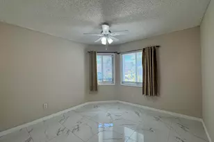 1038 W Jasmine Ln, North Lauderdale, FL 33068 - Photo 27