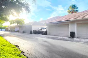 8070 Murano Cir, Palm Beach Gardens, FL 33418 - Photo 29