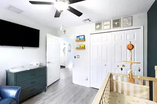 8070 Murano Cir, Palm Beach Gardens, FL 33418 - Photo 11