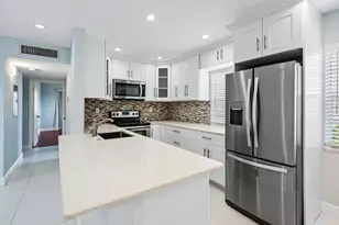 507 Capri K, Delray Beach, FL 33484 - Photo 3