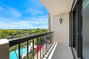 2450 Presidential Way, West Palm Beach, FL 33401 - Photo 21