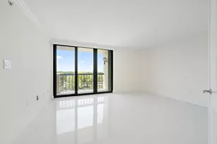 2450 Presidential Way, West Palm Beach, FL 33401 - Photo 11