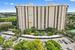 2450 Presidential Way, West Palm Beach, FL 33401 - Photo 41