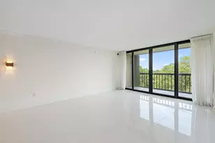 2450 Presidential Way, West Palm Beach, FL 33401 - Photo 5