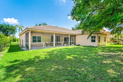 11302 Edgewater Circle, Wellington, FL 33414 - Photo 27