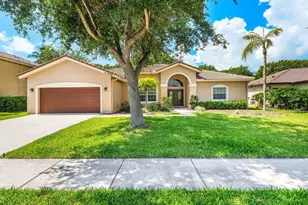13302 Edgewater Cir, Wellington, FL 33414 - Photo 1