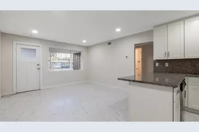 611 NE 34th Street, Pompano Beach, FL 33064 - Photo 9