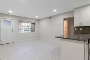 611 NE 34th St, Pompano Beach, FL 33064 - Photo 9