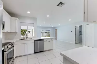 4695 Brandywine Drive, Boca Raton, FL 33487 - Photo 5