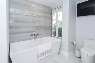 120 SE 5th Ave, Boca Raton, FL 33432 - Photo 17