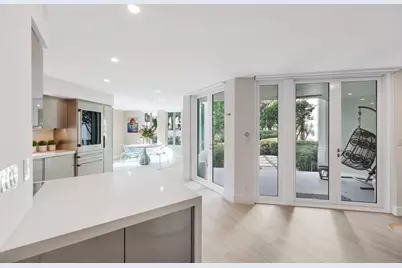 100 SE 5th Avenue #106, Boca Raton, FL 33432 - Photo 9