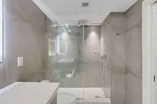 100 SE 5th Ave, Boca Raton, FL 33432 - Photo 37