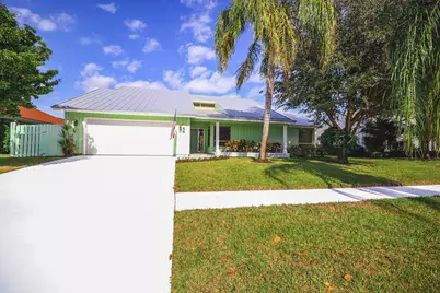 65 W Pinehill Trl W, Tequesta, FL 33469 - Photo 3