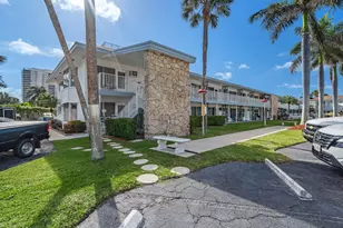 1110 N Riverside Dr, Pompano Beach, FL 33062 - Photo 7