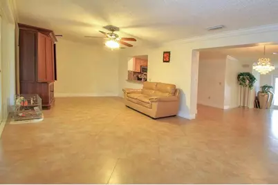 98 Seminole Lane, Boca Raton, FL 33487 - Photo 9