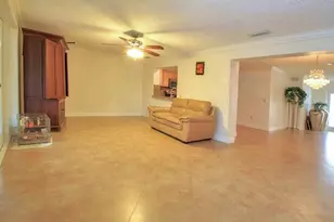 98 Seminole Ln, Boca Raton, FL 33487 - Photo 9