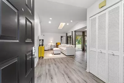 13289 Touchstone Place, Palm Beach Gardens, FL 33418 - Photo 9