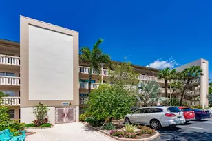 4302 Martinique Cir, Coconut Creek, FL 33066 - Photo 17
