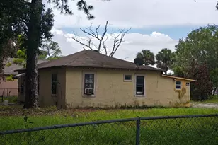 315 N 24th St, Fort Pierce, FL 34950 - Photo 5