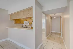 601 Sabal Ridge Cir, Palm Beach Gardens, FL 33418 - Photo 9