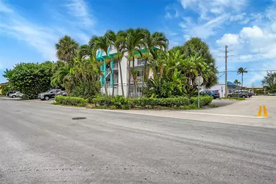 2715 NE 49th Street, Fort Lauderdale, FL 33308 - Photo 3
