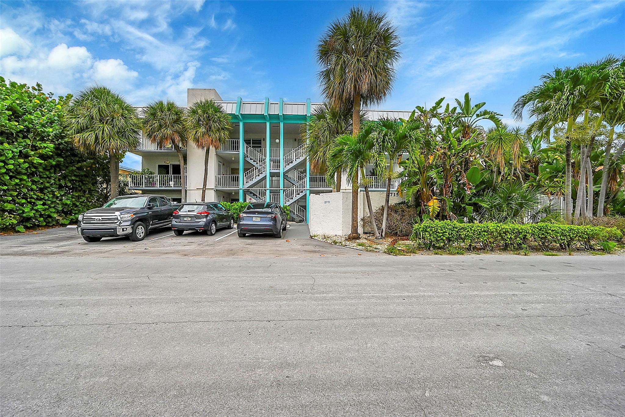 2715 NE 49th St - 2715 NE 49th St, Fort Lauderdale, FL 33308 Luxury Property | Jose Angel Pina