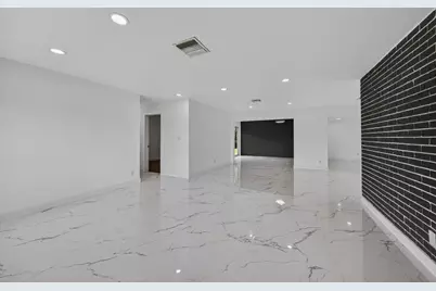 2740 NW 9th Lane, Wilton Manors, FL 33311 - Photo 29