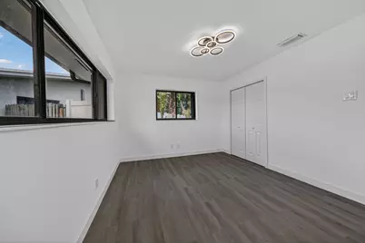 2740 NW 9th Lane, Wilton Manors, FL 33311 - Photo 19