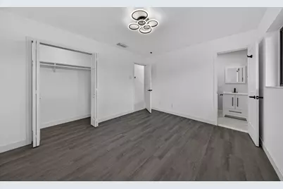 2740 NW 9th Lane, Wilton Manors, FL 33311 - Photo 17