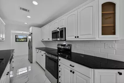 2740 NW 9th Lane, Wilton Manors, FL 33311 - Photo 37