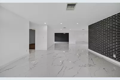 2740 NW 9th Lane, Wilton Manors, FL 33311 - Photo 21