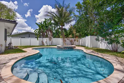 2740 NW 9th Lane, Wilton Manors, FL 33311 - Photo 23