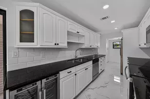 2740 NW 9th Ln, Wilton Manors, FL 33311 - Photo 39