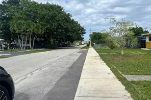 2218 Roosevelt St, Hollywood, FL 33020 - Photo 15