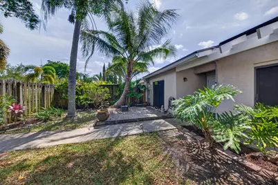 1036 E Lakes Drive, Pompano Beach, FL 33064 - Photo 35