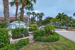 1036 E Lakes Dr, Pompano Beach, FL 33064 - Photo 39