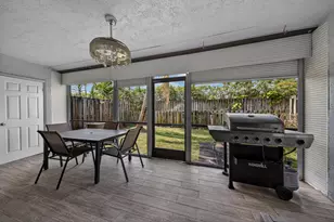 1036 E Lakes Dr, Pompano Beach, FL 33064 - Photo 29