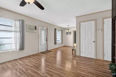 20131 NW 14th Place, Miami Gardens, FL 33169 - Photo 7