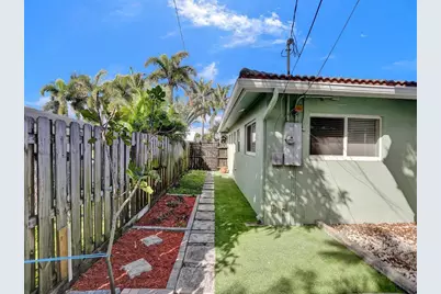 708 NE 24th Avenue, Pompano Beach, FL 33062 - Photo 25
